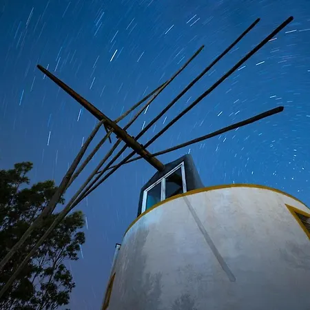 Villa Delightful Forest Windmill, 10 Min Away From The Nazaré